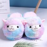 Chausson peluche lama rose et bleue.